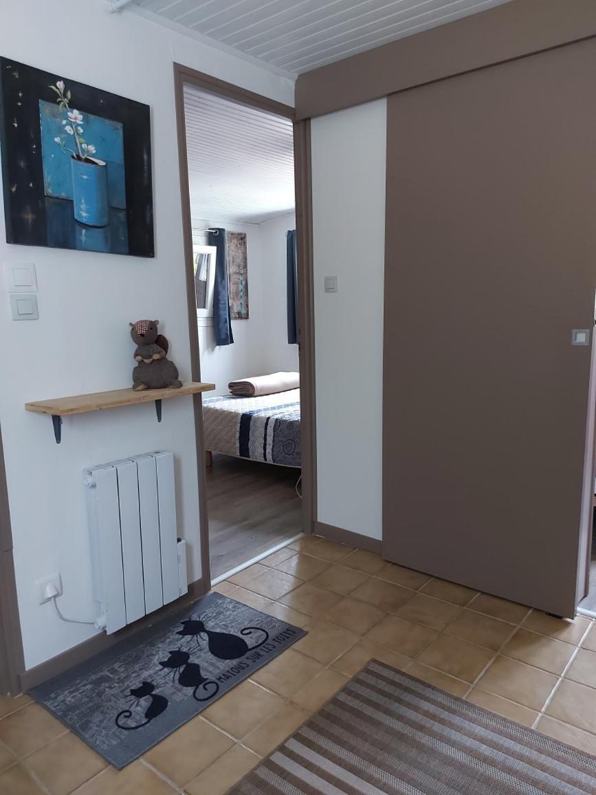 La Petite Maison Gite 2 Etoiles 라브레세 외부 사진