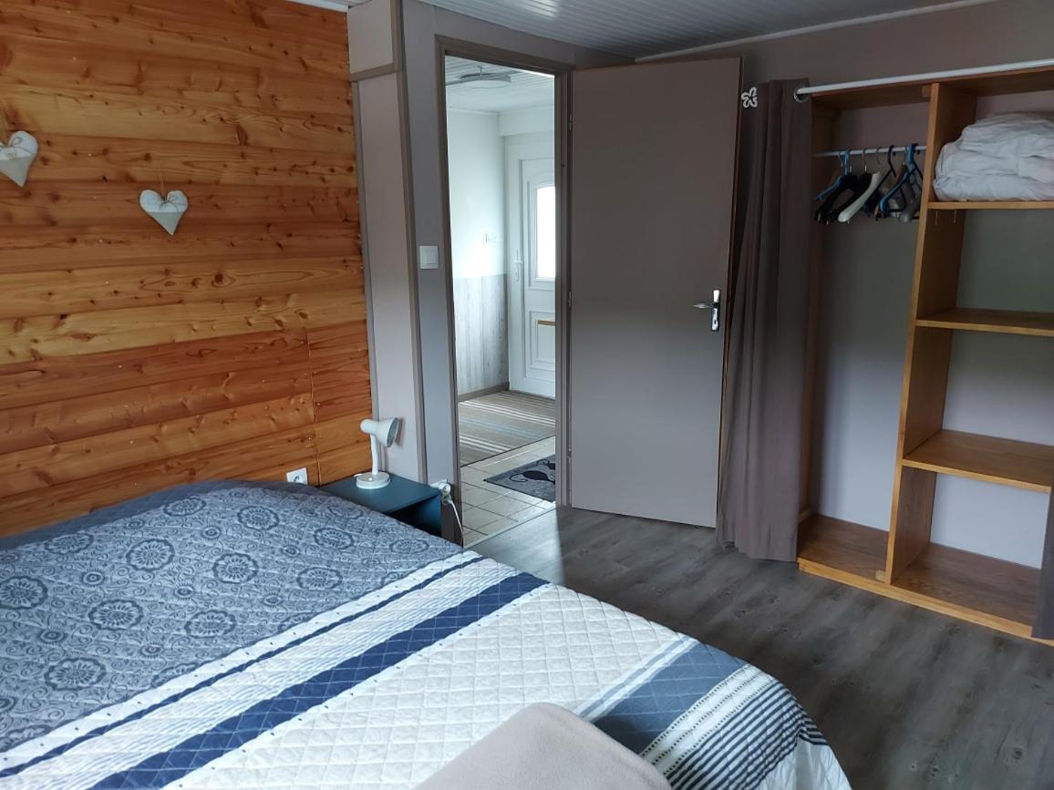 La Petite Maison Gite 2 Etoiles 라브레세 외부 사진